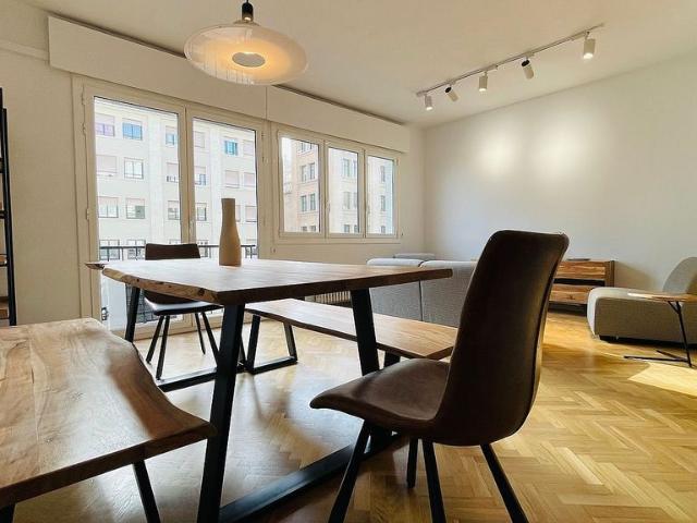 Piso en alquiler en avenida De Francesc Cambó, Barcelona, de 132 m² 4 habitaciones por 2.700