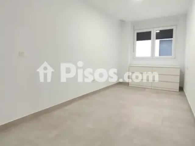 Piso en alquiler en Avenida de Juan Carlos I, cerca de Calle de Juan de la Cierva de Santo Ángel