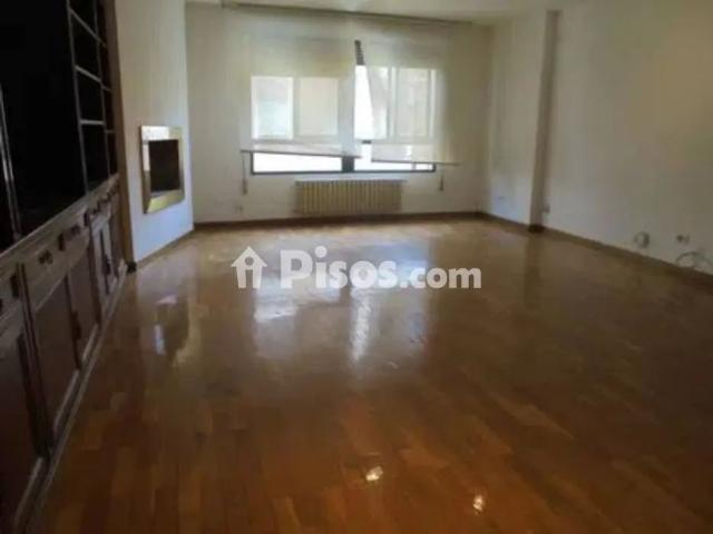 Piso en alquiler en Avenida de los Capuchinos