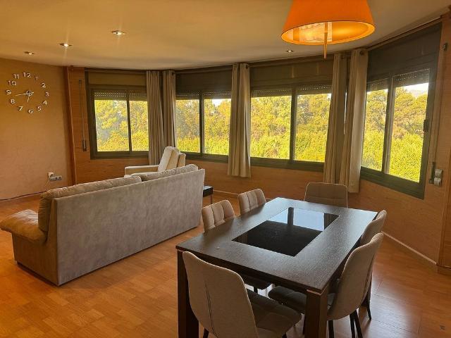 Piso en alquiler en avenida De la Generalitat, Tortosa, de 120 m² 3 habitaciones por 685