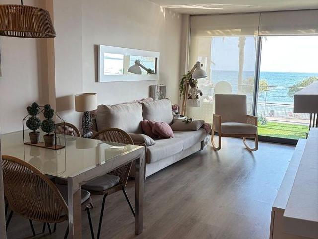 Piso en alquiler en avenida De la Diputació, Cambrils, de 85 m² 2 habitaciones por 1.500