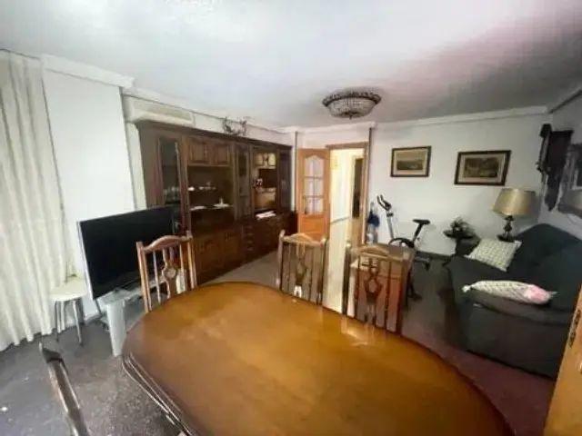 Piso en alquiler en Avenida de la Fama
