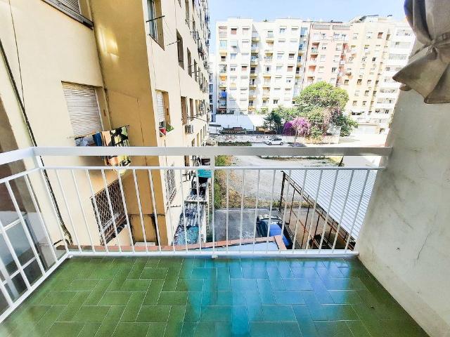 Piso en alquiler en avenida De Madrid, Barcelona, de 75 m² 3 habitaciones por 1.500