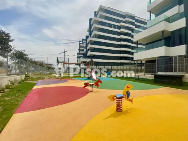 Piso en alquiler en Avenida de Manuel Clavero Arévalo