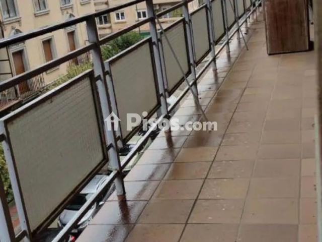 Piso en alquiler en Avenida de Mirat