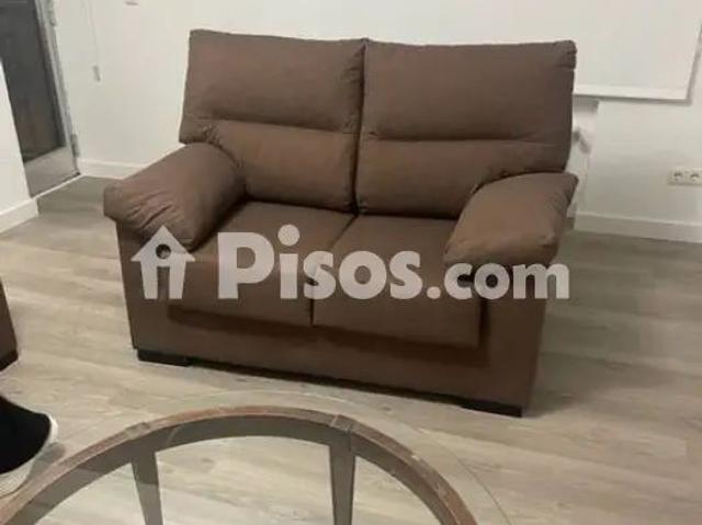 Piso en alquiler en Avenida de Mirat