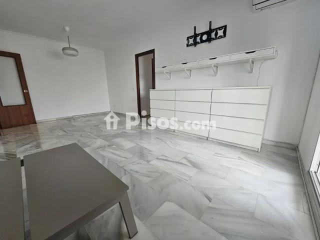 Piso en alquiler en Avenida de Nazaret