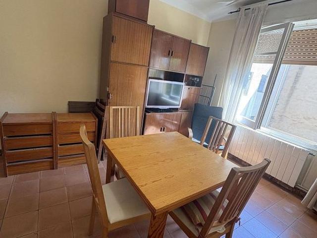 Piso en alquiler en avenida De Sant Narcís, Girona, de 80 m² 4 habitaciones por 747