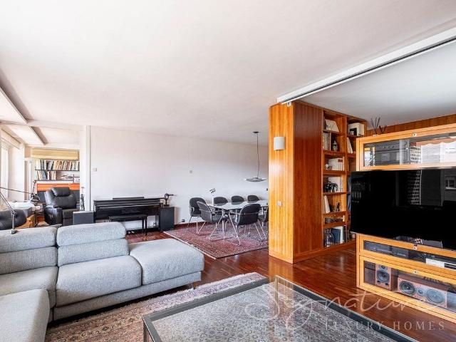 Piso en alquiler en avenida De Sarrià, Barcelona, de 159 m² 5 habitaciones por 5.750