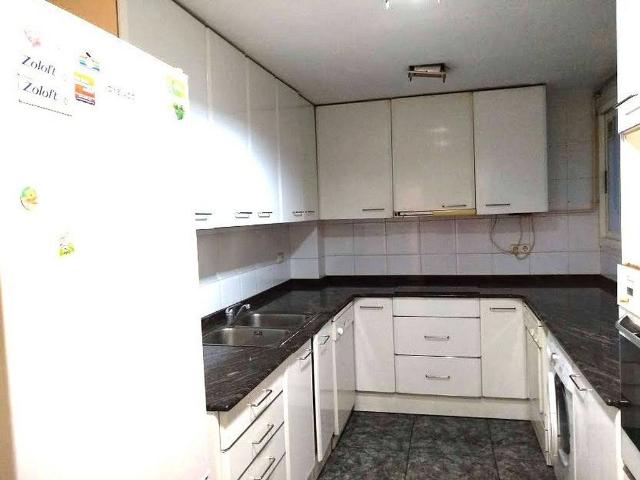 Piso en alquiler en avenida De València, Lleida, de 120 m² 4 habitaciones por 790