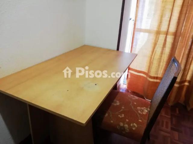 Piso en alquiler en Avenida de Vena