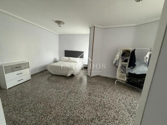 Piso en alquiler en Avenida del Puerto