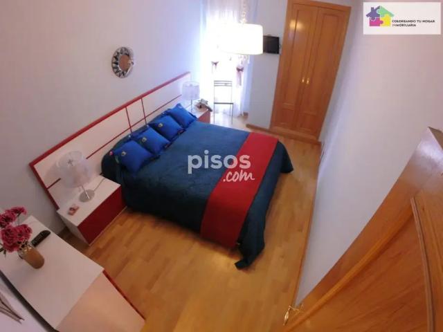 Piso en alquiler en Avenida del Padre Isla, cerca de Calle de Ramiro Valbuena