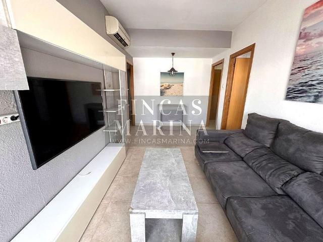 Piso en alquiler en avenida Dels Banys, Castelldefels, de 51 m² 3 habitaciones por 1.231