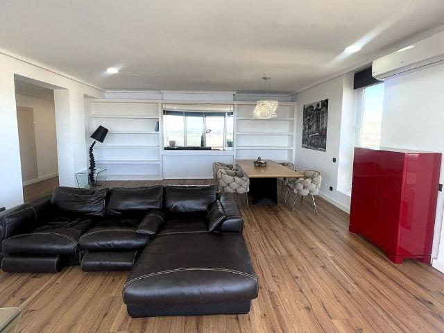 Piso en alquiler en avenida Diagonal, Barcelona, de 127 m² 2 habitaciones por 3.950