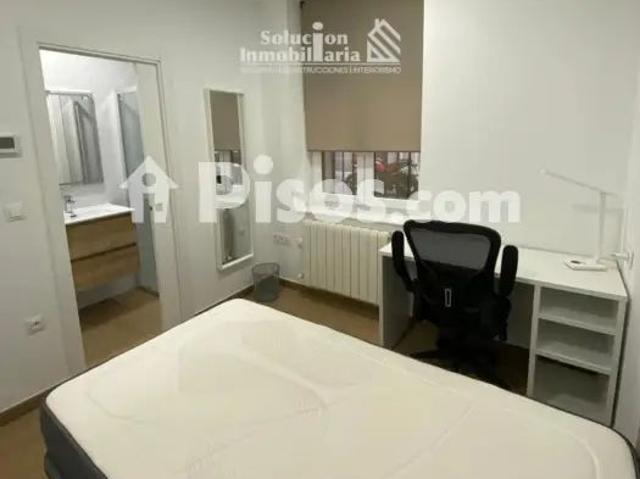 Piso en alquiler en Avenida Italia