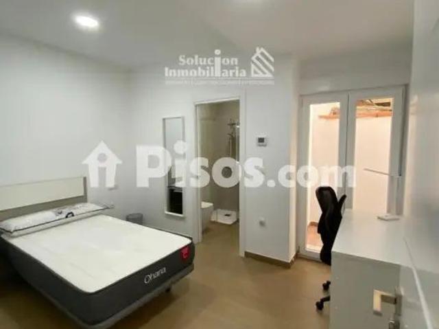 Piso en alquiler en Avenida Italia
