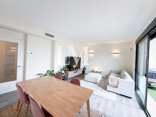 Piso en alquiler en avenida Manuel Fernández Márquez, Sant Adrià de Besos, de 90 m² 3 habitaciones por 1.790