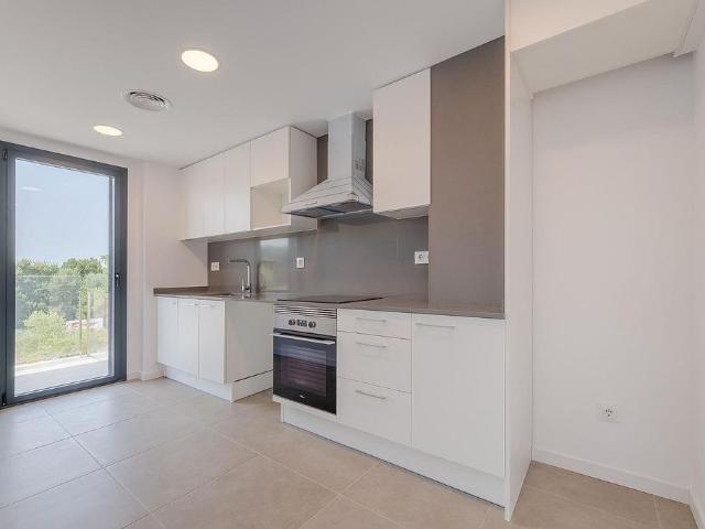 Piso en alquiler en avenida Mediterrània, Vidreres, de 80 m² 2 habitaciones por 1.200
