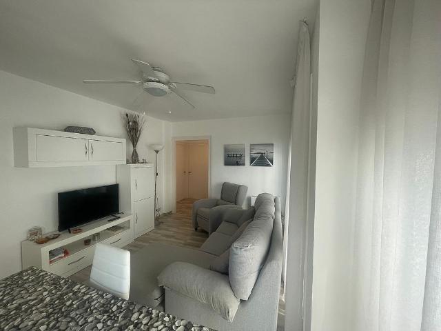 Piso en alquiler en avenida Sant Joan de Déu, Calafell, de 67 m² 3 habitaciones por 950