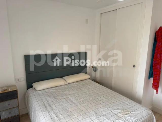 Piso en alquiler en Avinguda Costa Blanca
