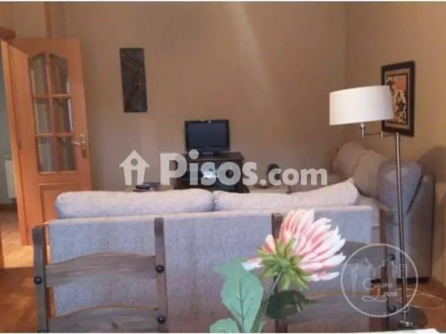Piso en alquiler en Ávila Capital