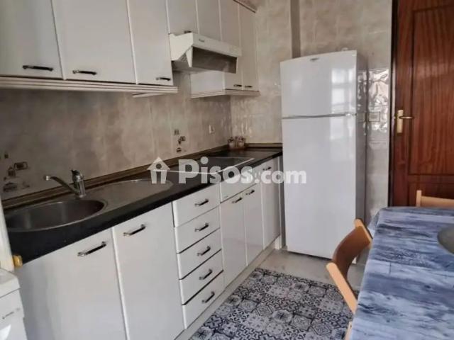 Piso en alquiler en Ávila Capital