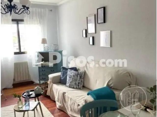 Piso en alquiler en Ávila Capital
