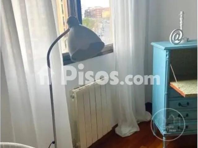 Piso en alquiler en Ávila Capital