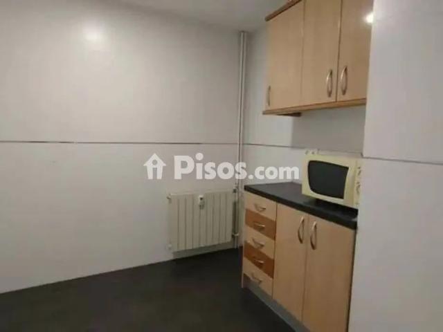 Piso en alquiler en Ávila Capital
