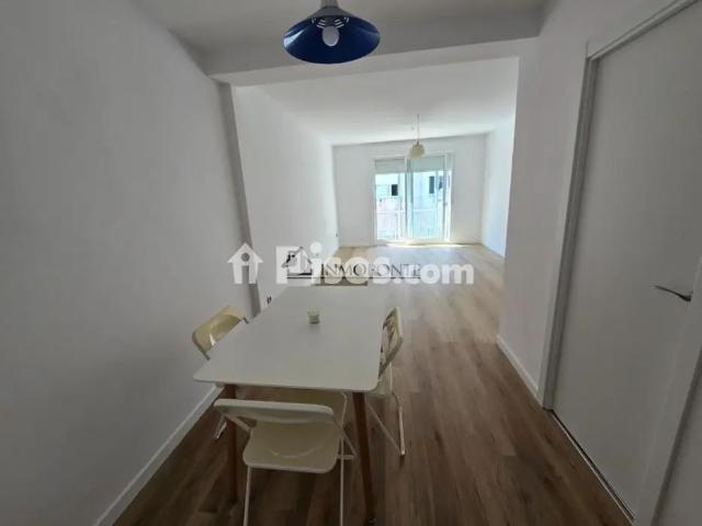 Piso en alquiler en Alameda