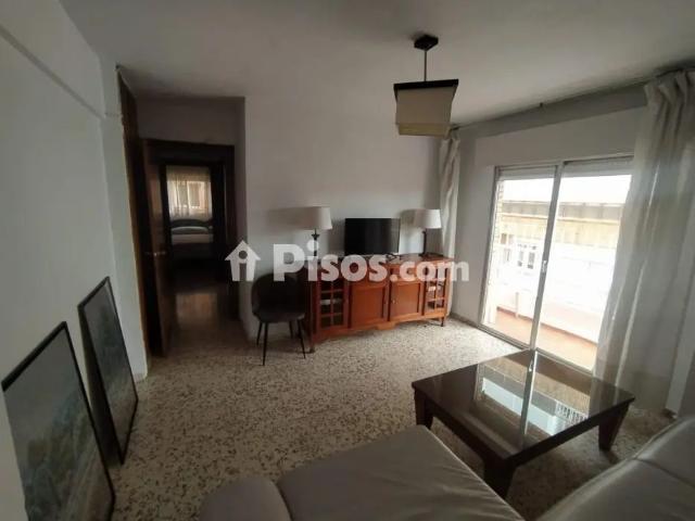 Piso en alquiler en Alhamar