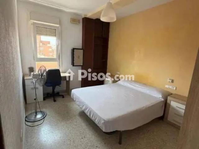 Piso en alquiler en Almería Capital