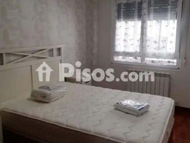 Piso en alquiler en Apartamento en Villarcayo en Alquiler Profesores y Maestros