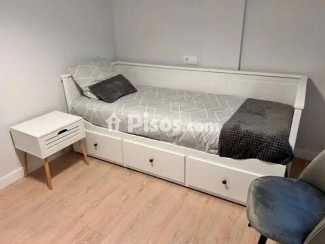 Piso en alquiler en Ares