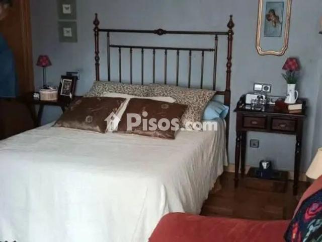 Piso en alquiler en Ares