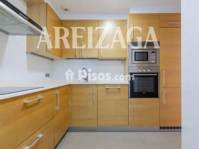 Piso en alquiler en Askatasunaren Hiribidea