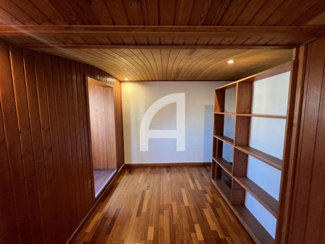 Piso en alquiler en Barcelona L'Eixample FINCA CON ASCENSOR Y SERVICIO DE PORTERÍA