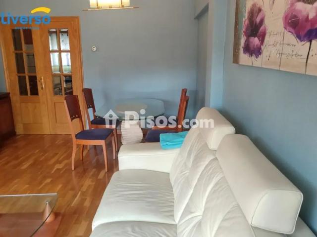 Piso en alquiler en Barrio Cortes