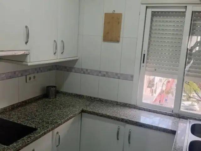 Piso en alquiler en Barrio León El Tardón Blas Infante