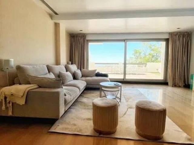Piso en Alquiler en Benahavís