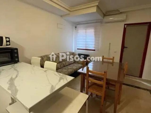 Piso en alquiler en Benalmádena Costa