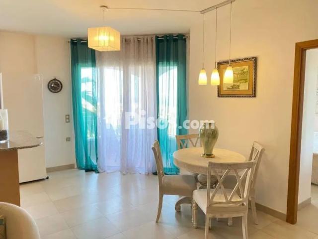 Piso en alquiler en Benalmádena