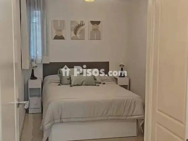 Piso en alquiler en Benalmádena