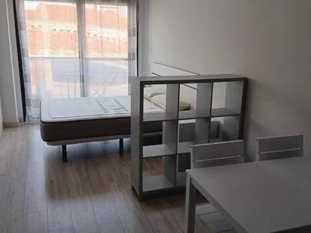 Piso en Alquiler en Benetússer