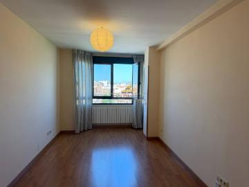 Piso en alquiler en Cuatro Caminos