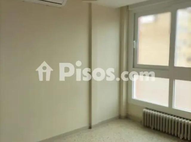 Piso en alquiler en Cuellar