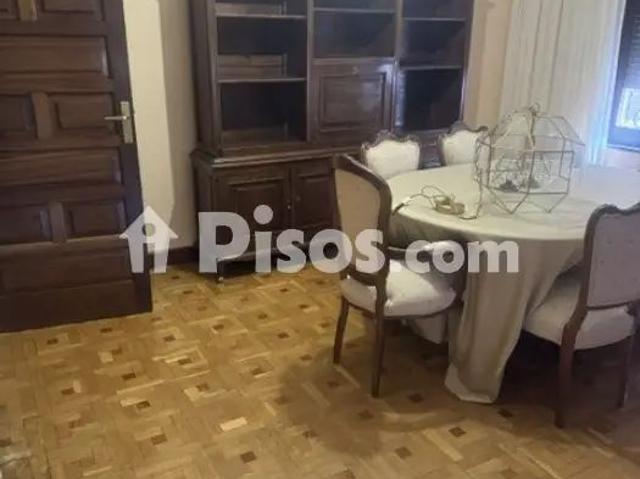 Piso en alquiler en Cuesta del Carmen