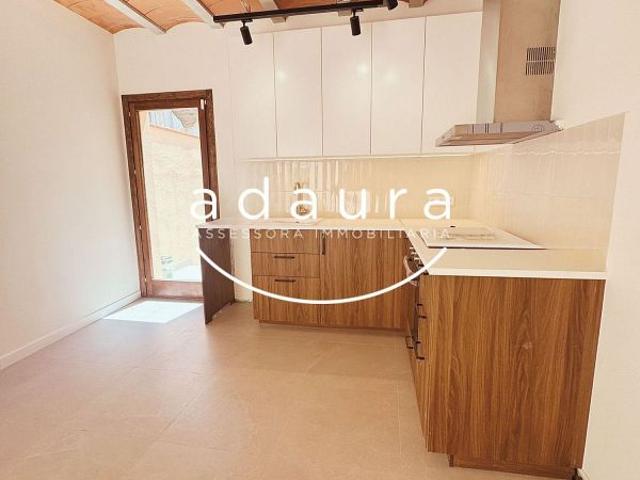 Piso en alquiler en calle Muralla del Tigre, Mataró, de 77 m² 2 habitaciones por 1.600