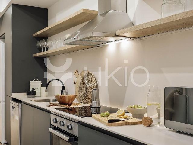 Piso en alquiler en calle Major de Sarrià, Barcelona, de 60 m² 2 habitaciones por 2.305